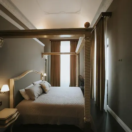 Bed & Breakfast Della Vittoria 4*