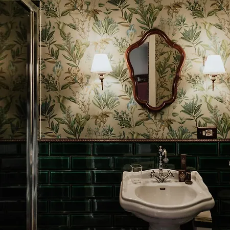 Della Vittoria 4*