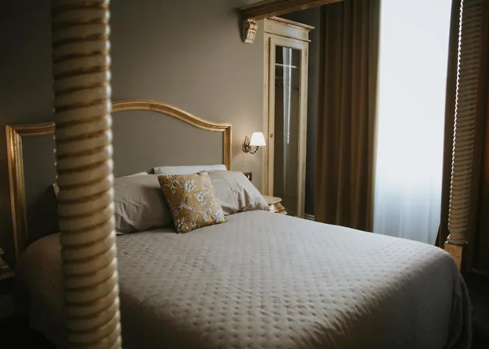 Della Vittoria Bed & Breakfast 4*